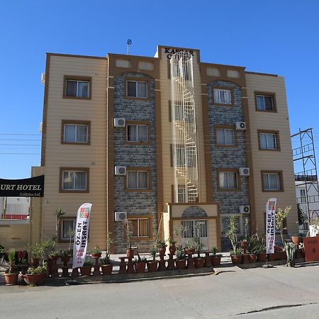 Kasgar Court Hotel Ayvaryara Buitenkant foto