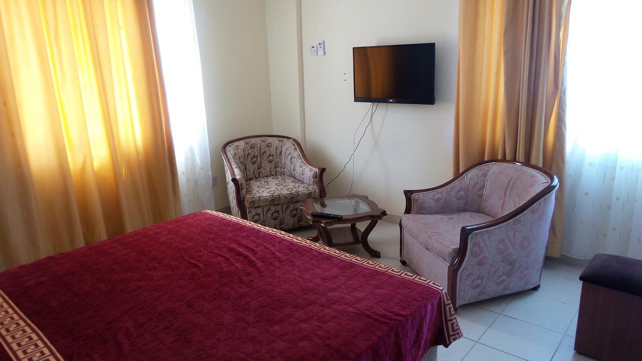 Kasgar Court Hotel Ayvaryara Buitenkant foto
