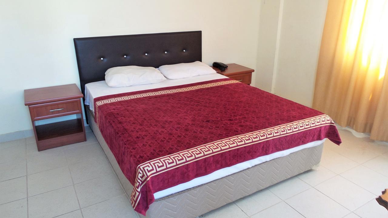 Kasgar Court Hotel Ayvaryara Buitenkant foto